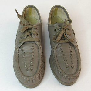 Softspots Women's Bonnie Lite Wedge Oxford Casual Shoe Size 9.5 Gray